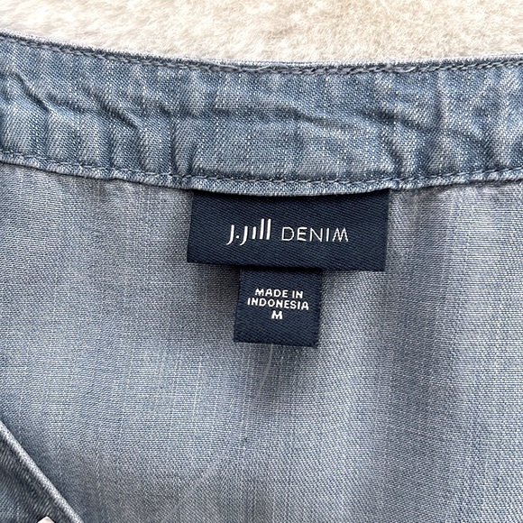 J. Jill Denim Top Sleeveless Popover Chambray 100% Tencel Size Medium NWT - Picture 4 of 12
